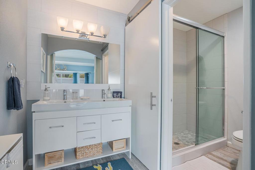 Oxnard, California, 93035, United States, 2 Bedrooms Bedrooms, ,2 BathroomsBathrooms,Residential,Active,2044983