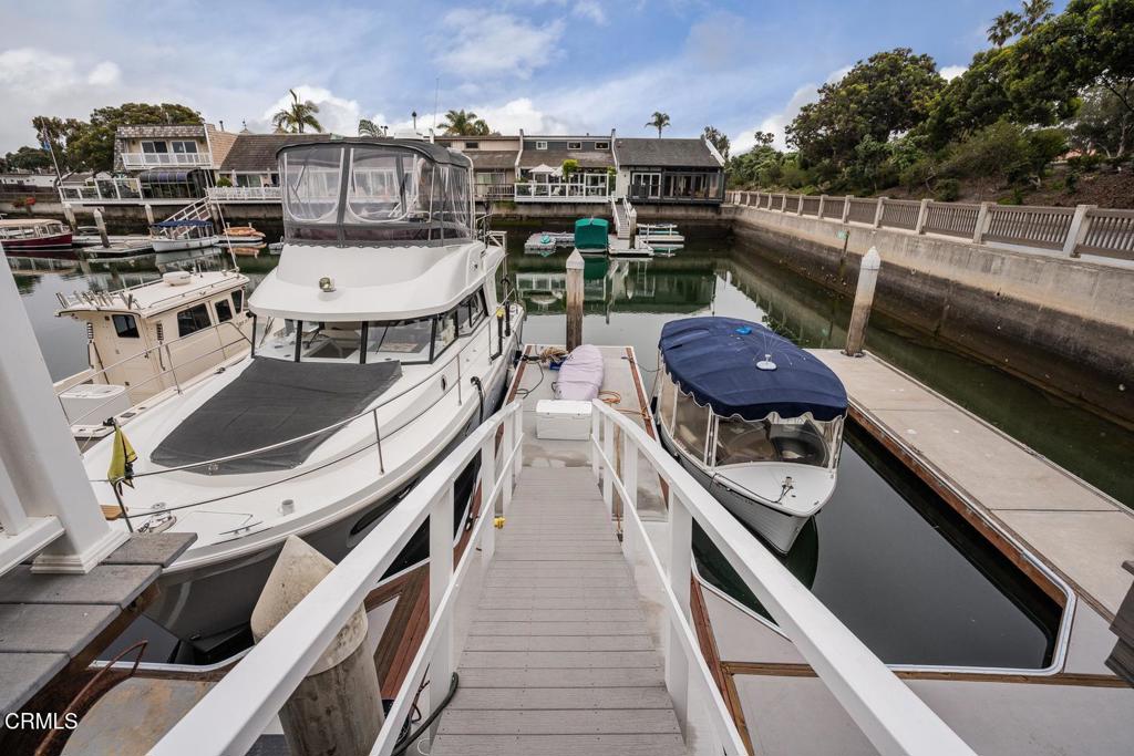 Oxnard, California, 93035, United States, 2 Bedrooms Bedrooms, ,2 BathroomsBathrooms,Residential,Active,2044983