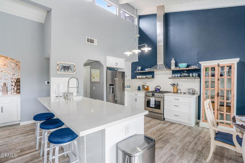 Oxnard, California, 93035, United States, 2 Bedrooms Bedrooms, ,2 BathroomsBathrooms,Residential,Active,2044983