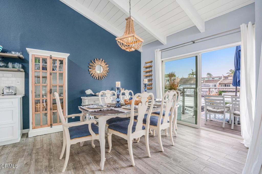 Oxnard, California, 93035, United States, 2 Bedrooms Bedrooms, ,2 BathroomsBathrooms,Residential,Active,2044983