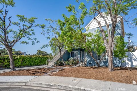 Photo of 711 N Howard Street, Glendale, CA 91206 (MLS # SR25196261) Photo of 711 N Howard Street, Glendale, CA 91206 (MLS # SR25196261)