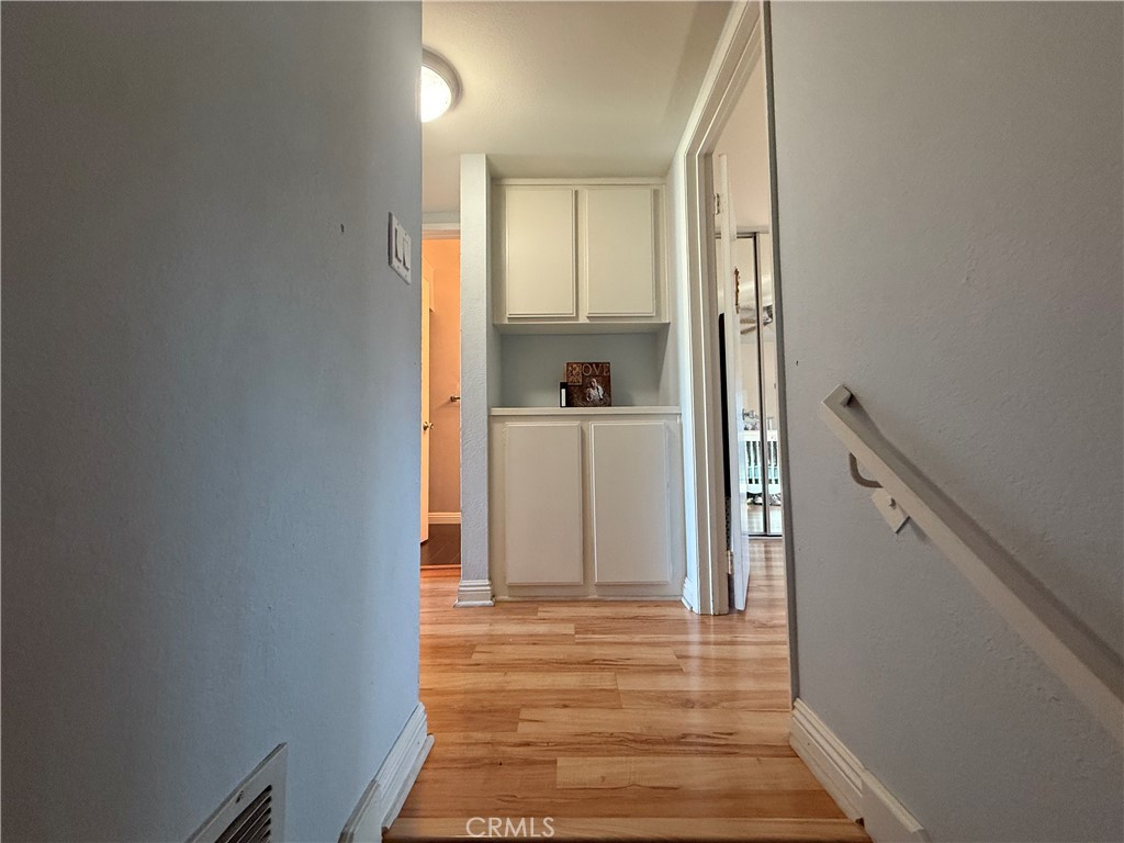 9565 Graham St - Residential