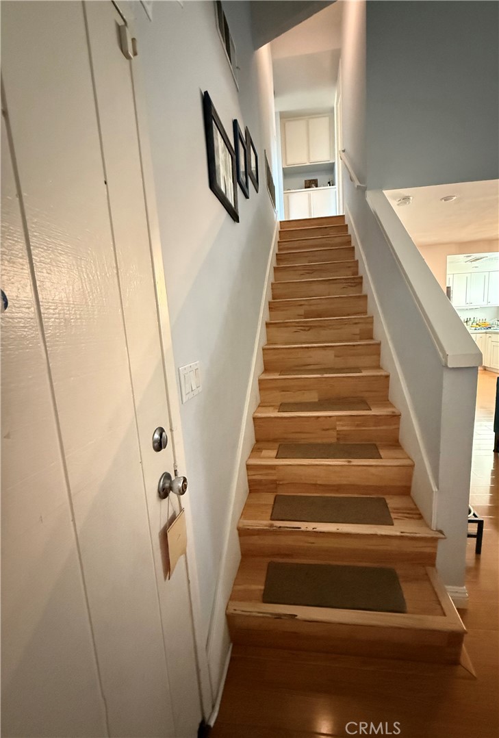 9565 Graham St - Residential