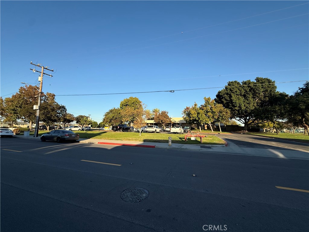 9565 Graham St - Residential