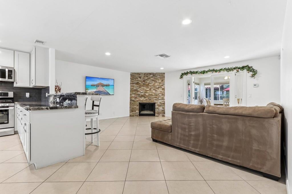 73835 Fred Waring Drive