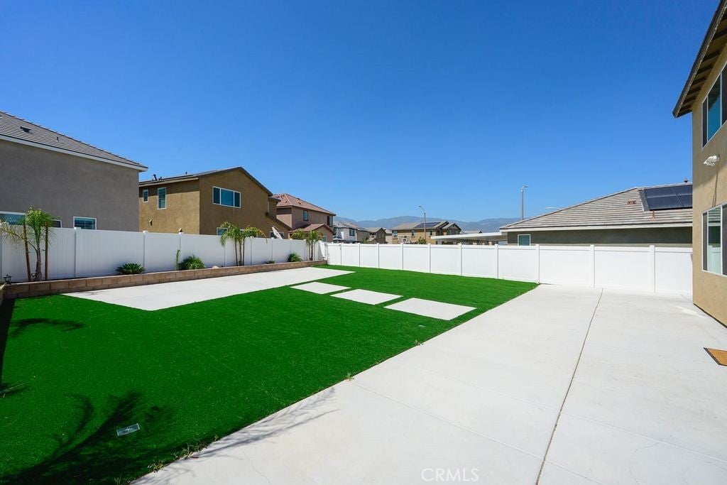 324 Castaic Way