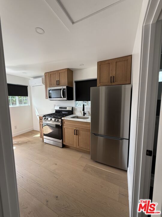 This newly remodeled apartment home is conveniently located Close to LAX, DTLA, The KIA Forum, and SoFi Stadium. Prepare to be amazed by the exquisite Chef's kitchen, boasting stainless steel appliances, including an SS Range/Oven, Refrigerator, Microwave, and SS Undermount sink with garbage disposal. This newly remodeled home features modern amenities, including all new flooring, paint, a new bathroom, and a new kitchen. The bathroom boasts tiled flooring, a built-in vanity with storage, a new toilet, and frameless glass shower doors. Available for lease Now! Contact the property manager directly or your agent to schedule a viewing. Please be cautious of rental scams; this property is not listed for sale, lease-to-own, or advertised on Craigslist.