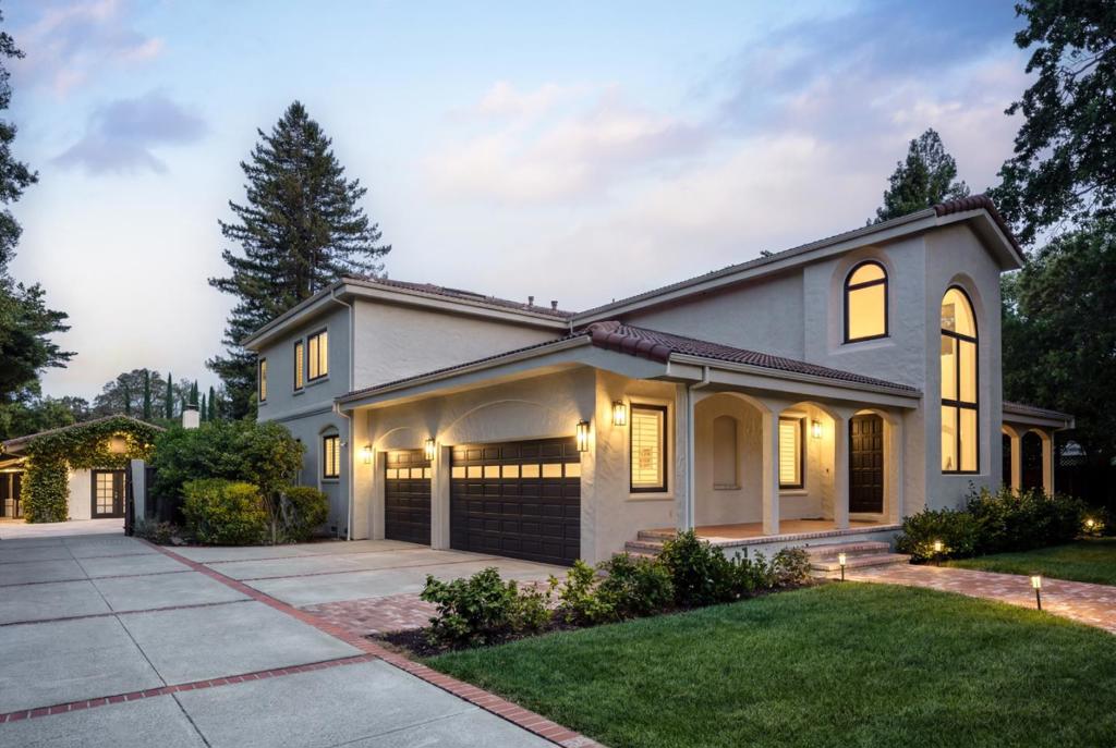 559 Placitas Avenue
