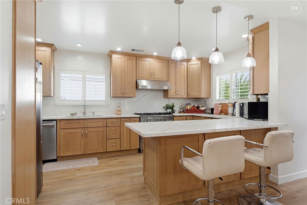 1130 W 186th