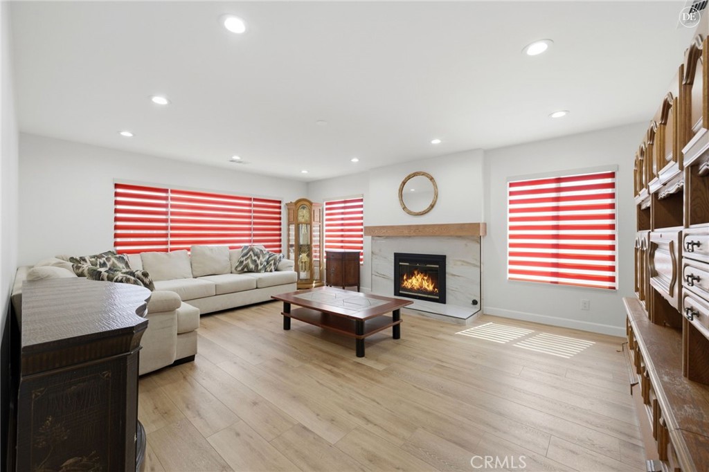 1130 W 186th