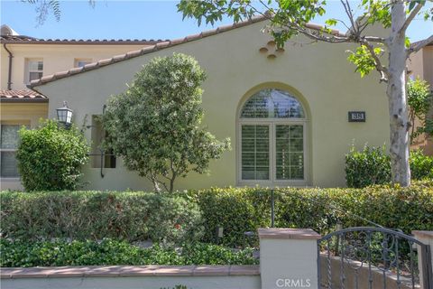 Photo of 38 Ridge Valley Vly, Irvine, CA 92618 (MLS # OC26085691)