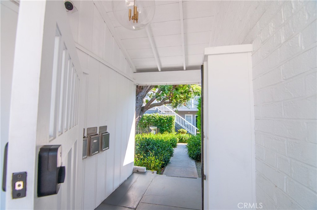 1145 North Coast Highway C