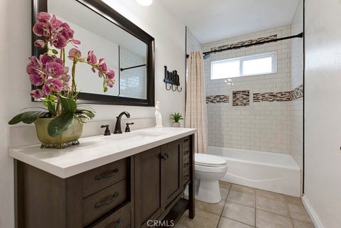 Tiny photo for 13620 Chesterfield DR, Moorpark, CA 93021 (MLS # SR26204446)