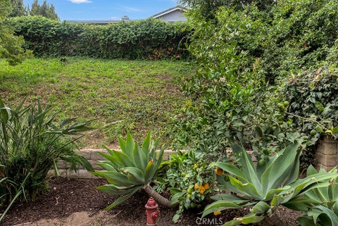 Tiny photo for 13620 Chesterfield DR, Moorpark, CA 93021 (MLS # SR26204446)