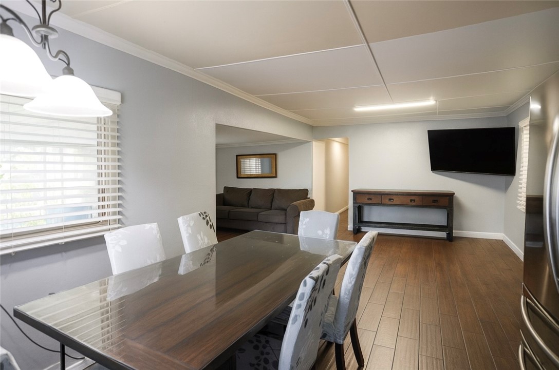 1045 Azusa Avenue 191