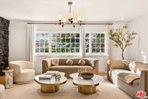 Photo of 16644 Calneva Drive, Encino, CA 91436 (MLS # 26719953)