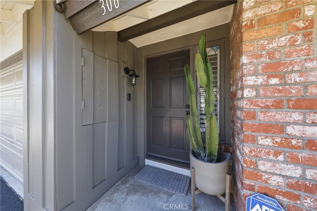 306 Campbell Lane, Costa Mesa CA 92627