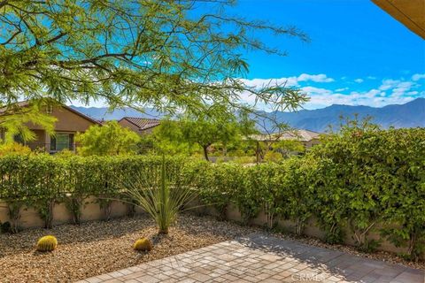 Photo of 39 Grenache, Rancho Mirage, CA 92270 (MLS # SR26045385)