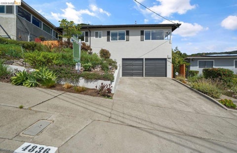 Photo of 4836 Reinhardt Dr DR, Oakland, CA 94619 (MLS # 41147790)