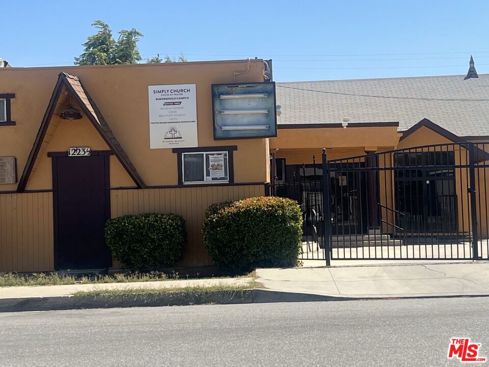 1223 Dolores Street