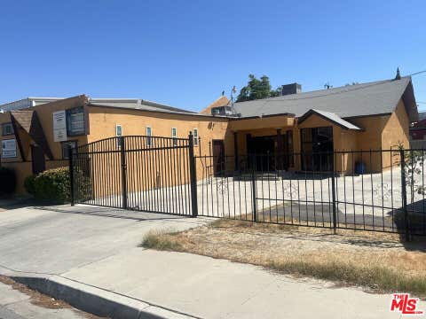 Photo of 1223 Dolores Street, Bakersfield, CA 93305 (MLS # 26873803)