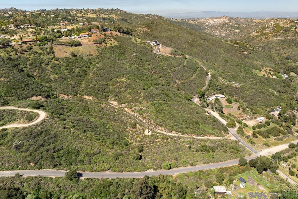 27995 Cougar Pass Rd