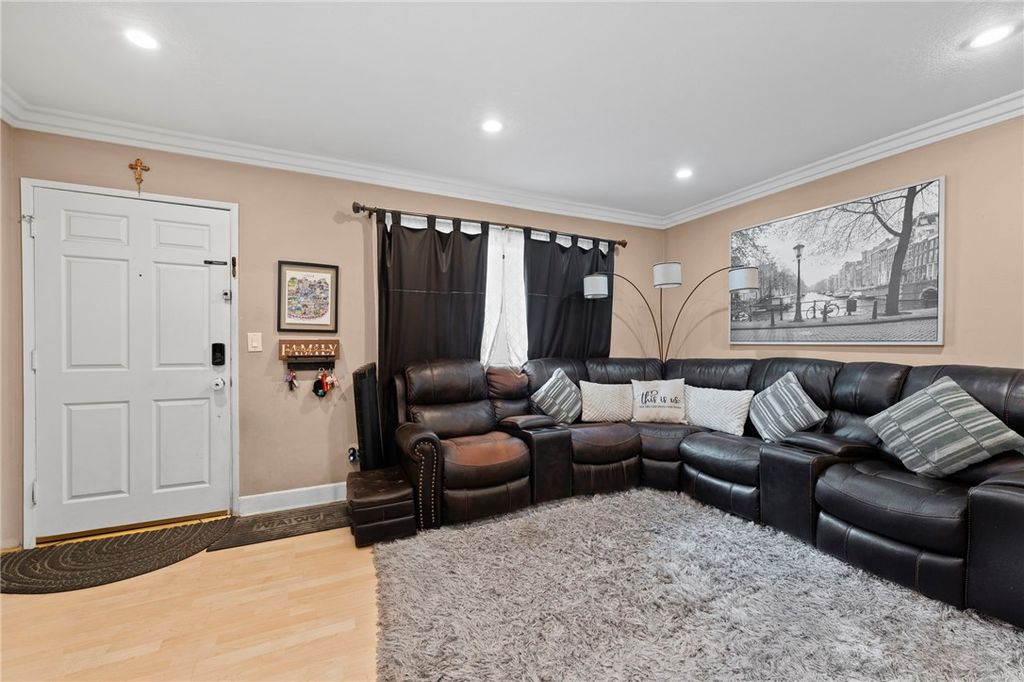 Photo of 7035 Woodley #205, Van Nuys, CA 91406 (MLS # RS25257099)