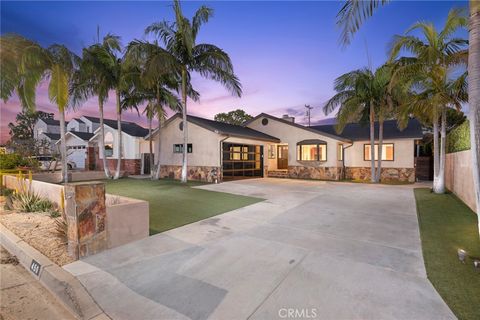 450 Cabrillo Costa Mesa CA 92627