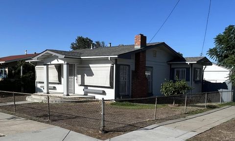 3694 36th St San Diego CA 92104