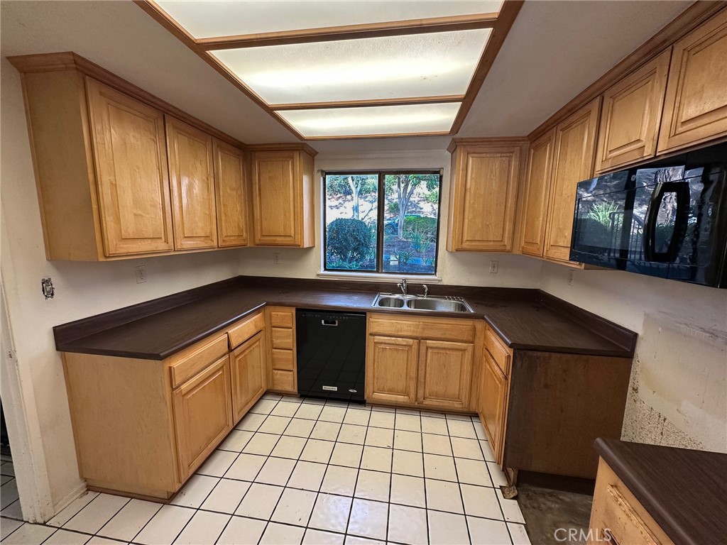 Rare Opportunity in Prime Laguna Niguel – Cosmetic Fixer with Huge Potential!
Don't miss this rare opportunity to own a spacious 3-bedroom, 2-bath condo in the highly sought-after East Nine community of Laguna Niguel. This lower-level unit offers a fantastic floor plan and a private covered patio with serene golf course views, but it needs a bit of TLC to truly shine. Whether you're an investor or a buyer ready to roll up your sleeves, this is a cosmetic fixer with incredible upside potential. With some vision and updates, this property offers the perfect canvas for a new owner to make it their own.
Enjoy the lifestyle that comes with East Nine living, including lush grounds, sparkling community pool, and beautiful golf course surroundings. HOA dues cover water and trash, and the unit includes a detached two car garage.
Located just minutes from Salt Creek Beach, Dana Point Harbor, and the renowned Ritz-Carlton and Waldorf Astoria resorts, this home places you in the heart of coastal Orange County. Take advantage of nearby walking trails, world-class dining, and top-rated Capistrano Unified schools, all within a short drive.
Whether you're looking for a primary residence, vacation home, or investment property, this one has the location, layout, and potential to be a standout. Don’t wait-this one will not last at this price!