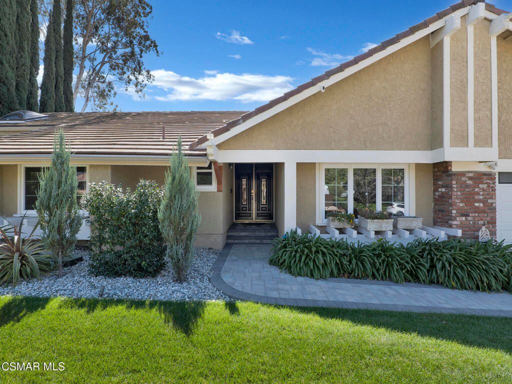 Photo of 1590 Meander Drive, Simi Valley, CA 93065 (MLS # 226001297)