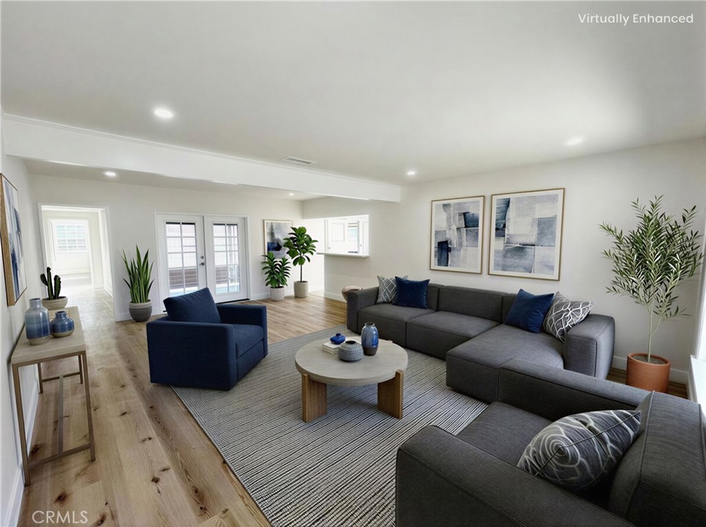 10626 Roseton Avenue