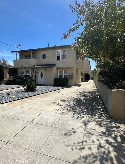 Photo of 2312 Dominguez Street #B, Torrance, CA 90501 (MLS # SB26011576)