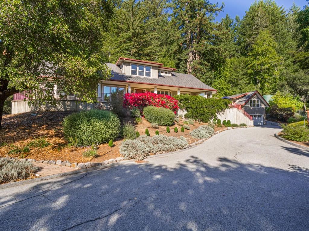 Photo of 1901 Glenwood Drive, Scotts Valley, CA 95066 (MLS # ML82023878)