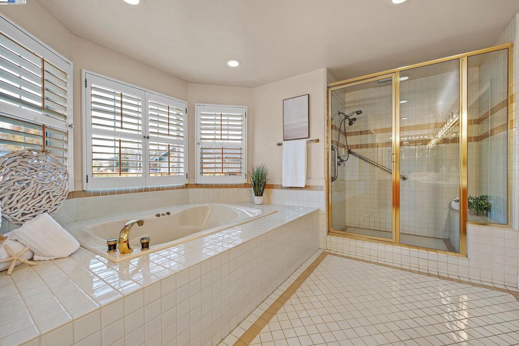 CHARDONNAY ESTAT - Residential