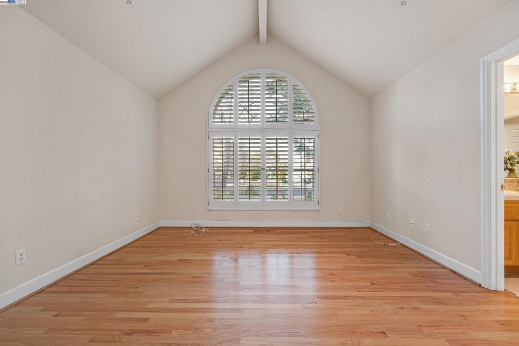 CHARDONNAY ESTAT - Residential