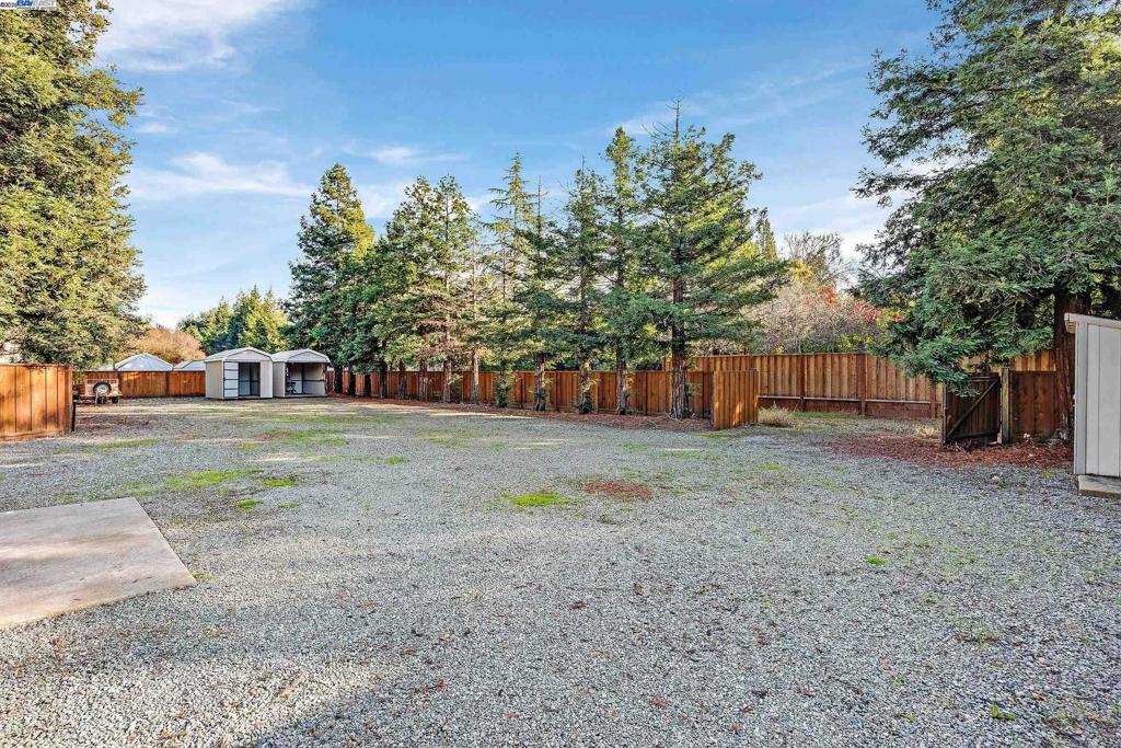 CHARDONNAY ESTAT - Residential