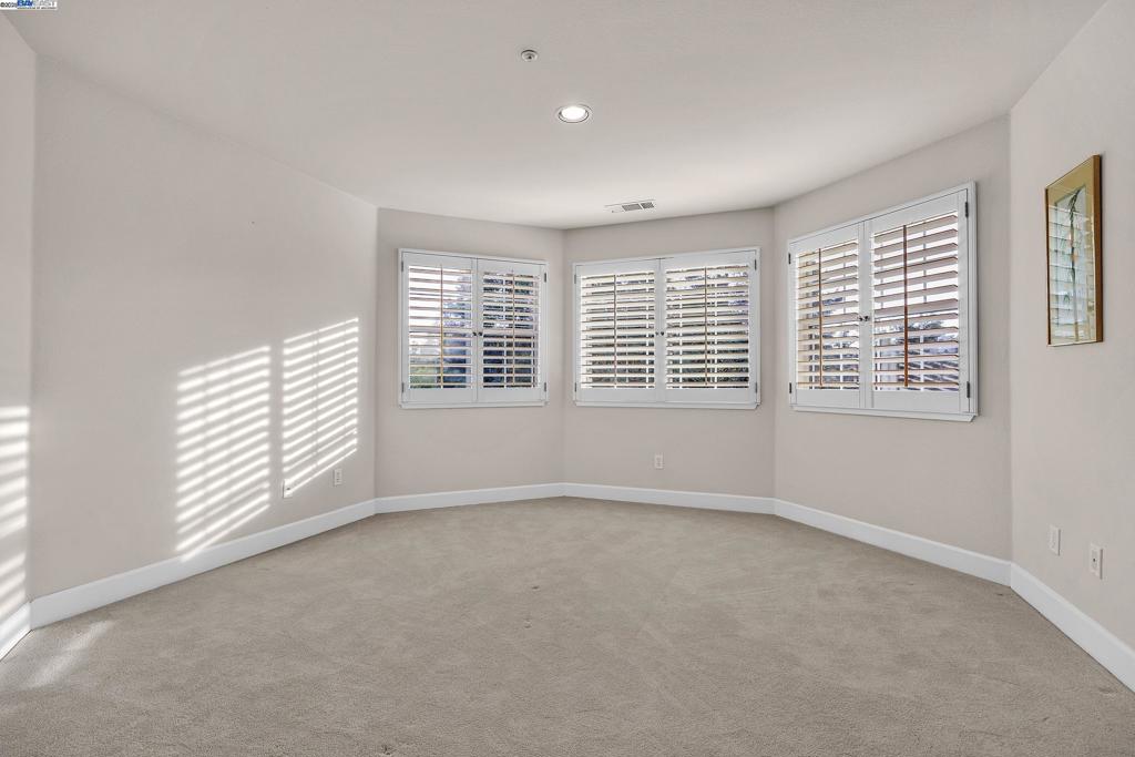 CHARDONNAY ESTAT - Residential