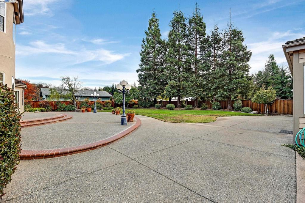 CHARDONNAY ESTAT - Residential