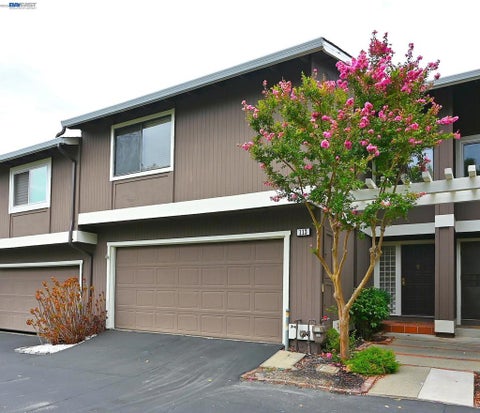 Photo of 113 Westfield Cir CIR, Danville, CA 94526 (MLS # 41146659)