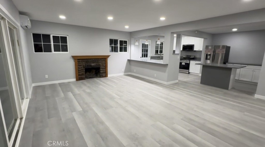 1748 S NORFOLK