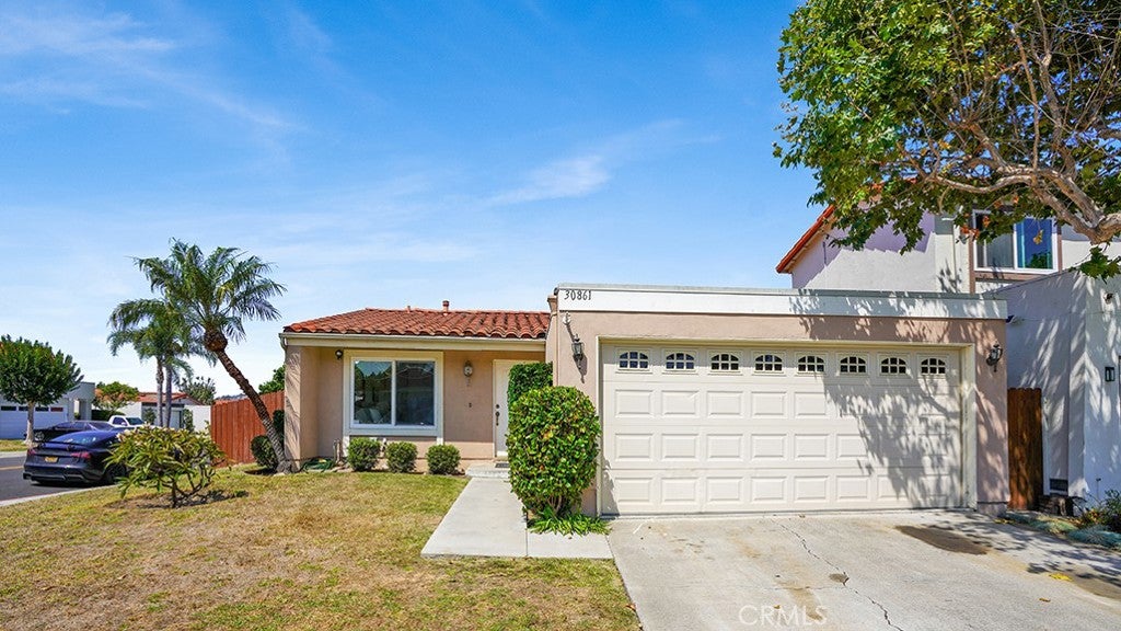 30861 Calle Resplendor