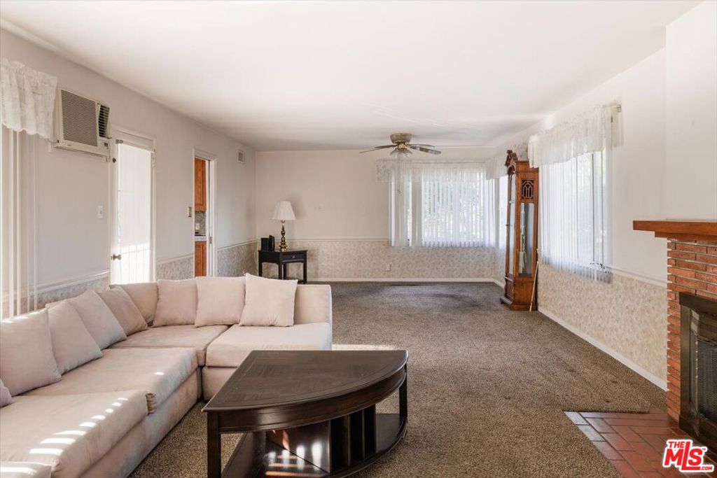 5414 Hartwick Street