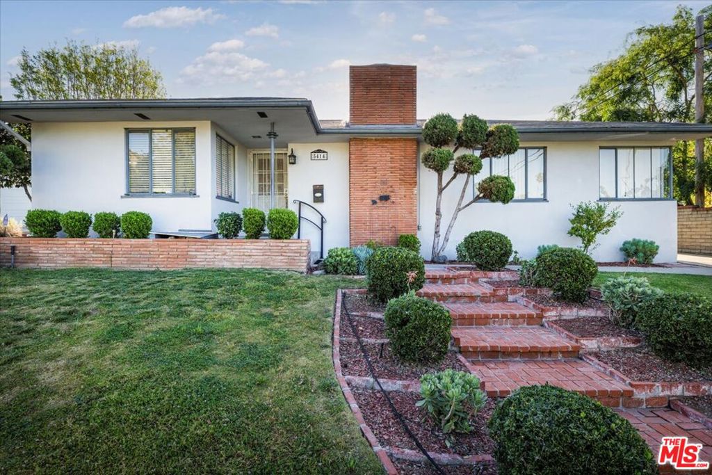 5414 Hartwick Street