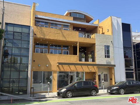 Photo of 2216 Main Street #8 Units, Santa Monica, CA 90405 (MLS # 26849201)