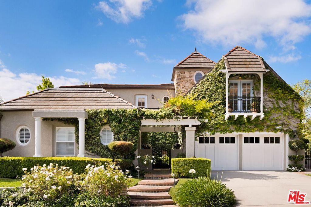 Properties 2326 Sunny Point Street
