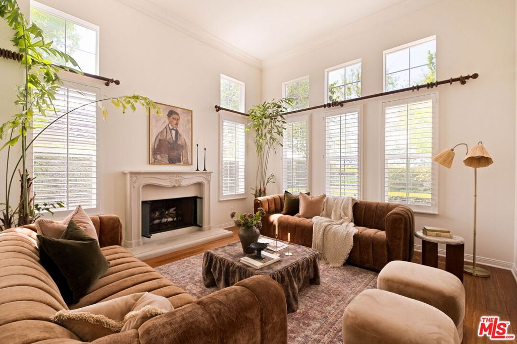 Properties 2326 Sunny Point Street
