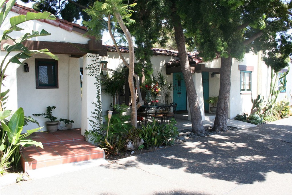 CUST - Residential Lease