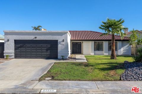 Photo of 67350 Medano Road, Cathedral City, CA 92234 (MLS # 26634589)