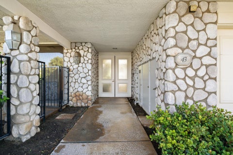 Tiny photo for 43 Mayfair Drive, Rancho Mirage, CA 92270 (MLS # 219155177DA)